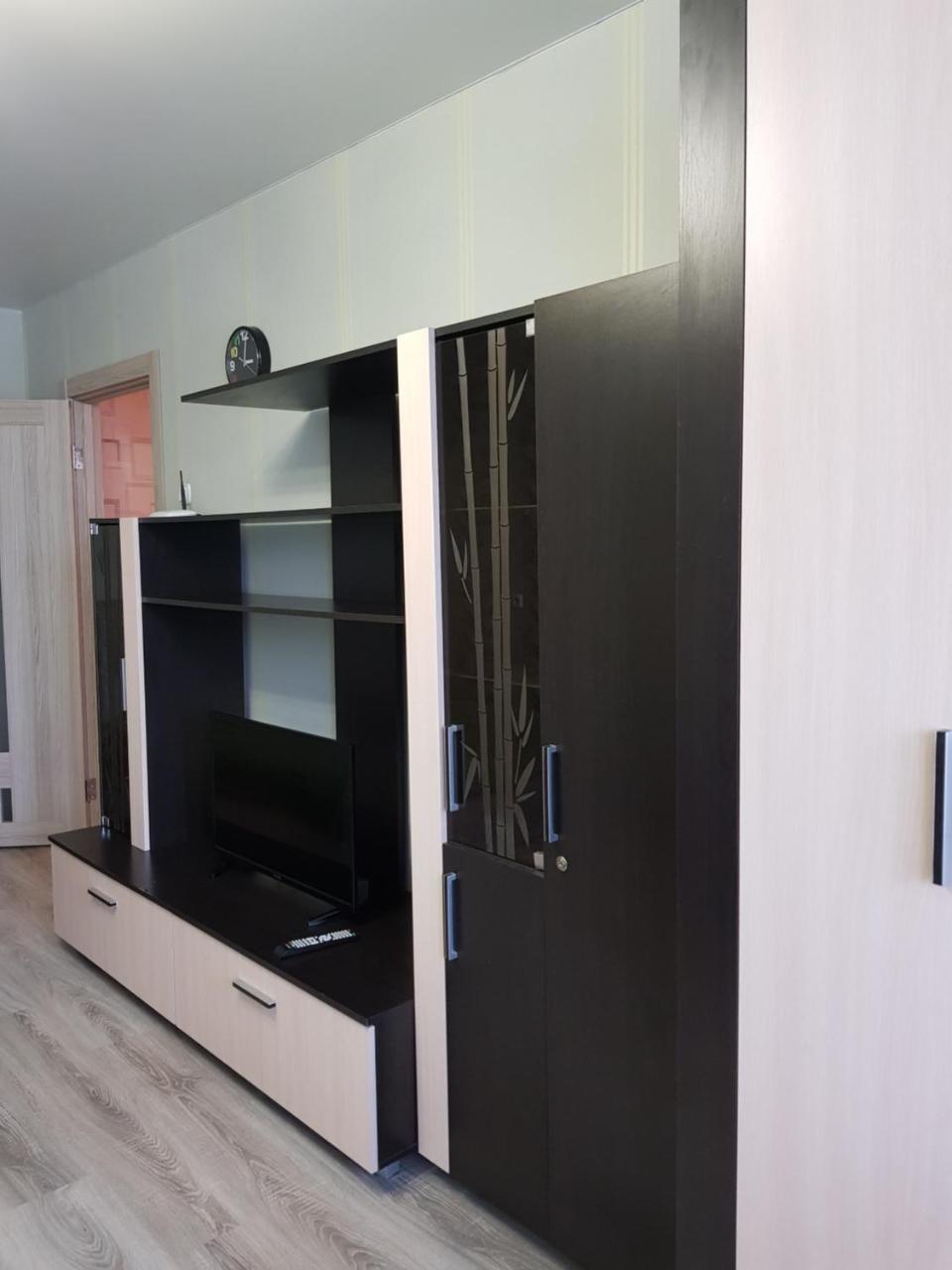 Apartment On Metro Mihalova Minsk Exteriör bild