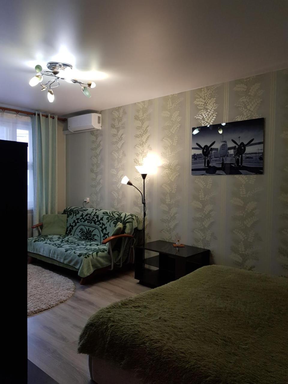 Apartment On Metro Mihalova Minsk Exteriör bild