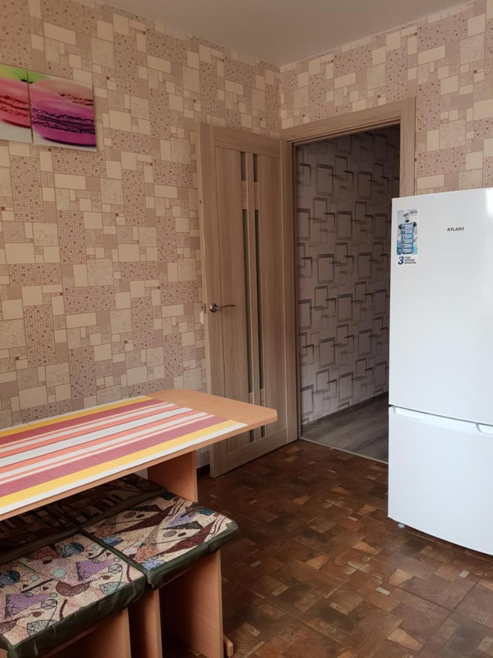 Apartment On Metro Mihalova Minsk Exteriör bild