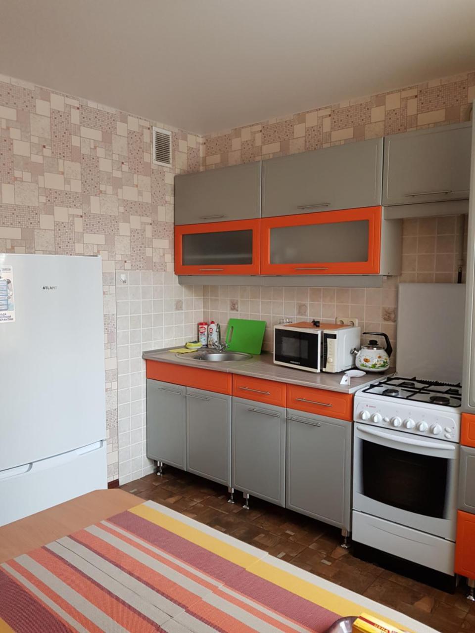 Apartment On Metro Mihalova Minsk Exteriör bild